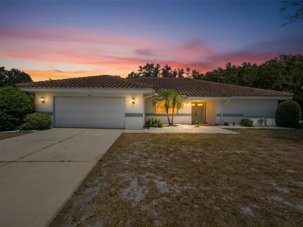 2015 Berry Roberts Dr, Sun City Center, FL 33573