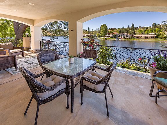 2nd image of 32106 Oakshore Dr