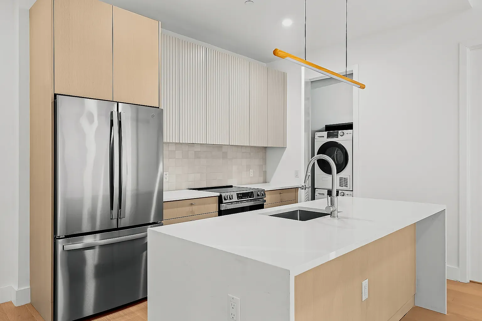 250 W 49th St — Photo 1
