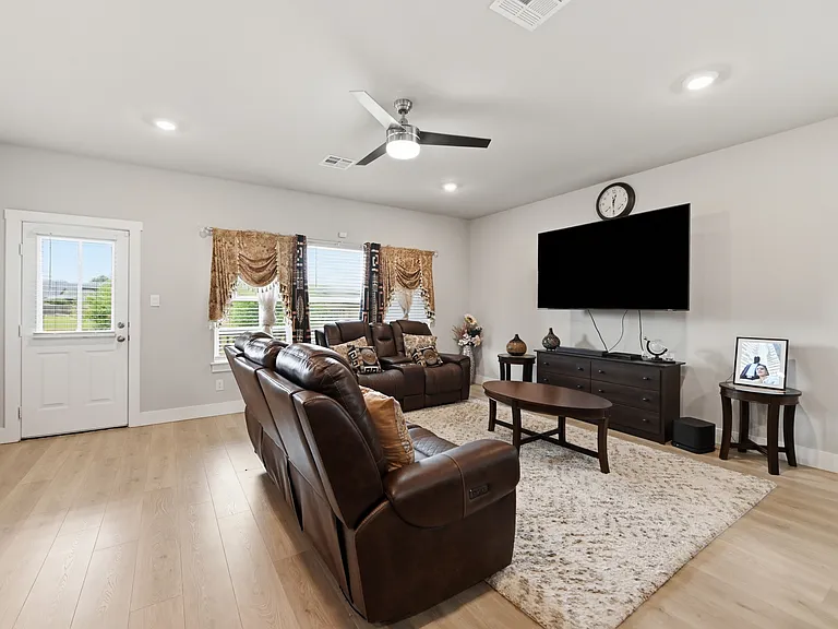 14314 Lavaca Spgs — Photo 9
