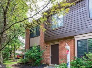 10747 Gloxinia Dr, Rockville, MD 20852