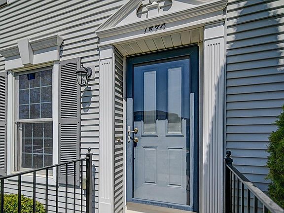 4th image of 1570 Smithfield Dr #1570