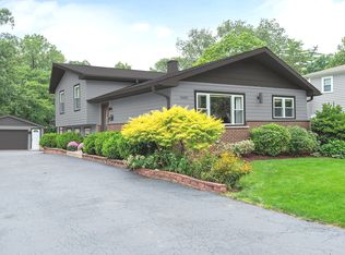 5600 Carpenter St, Downers Grove, IL 60516