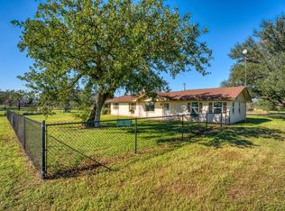 526 Oak Forest Rd, Marble Falls, TX 78654