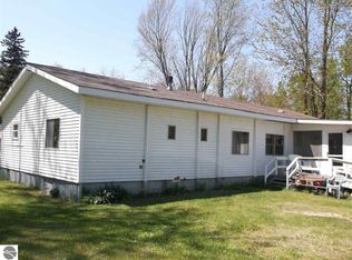 688 S Delano Rd, Au Gres, MI 48703