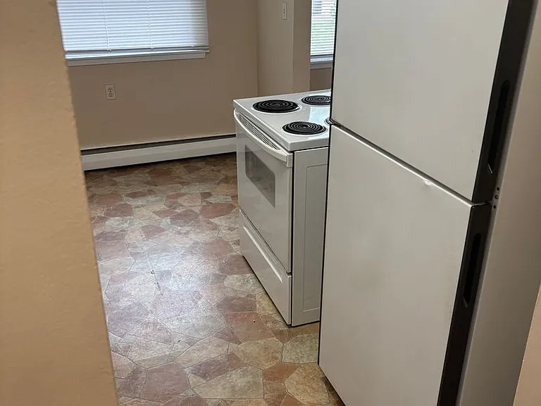 1015 York Ave — Photo 14