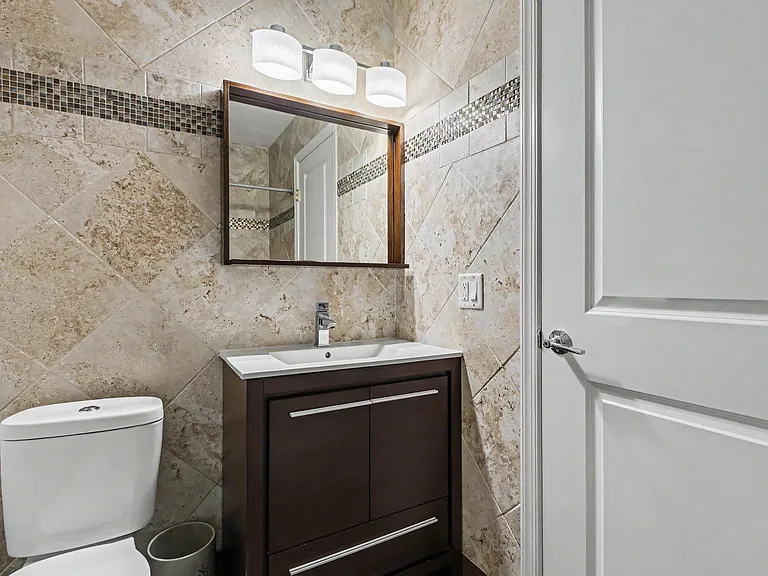 1250 SW 113th Ter #204 — Photo 7