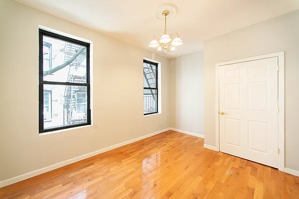 Rented by REAL New York | media 16