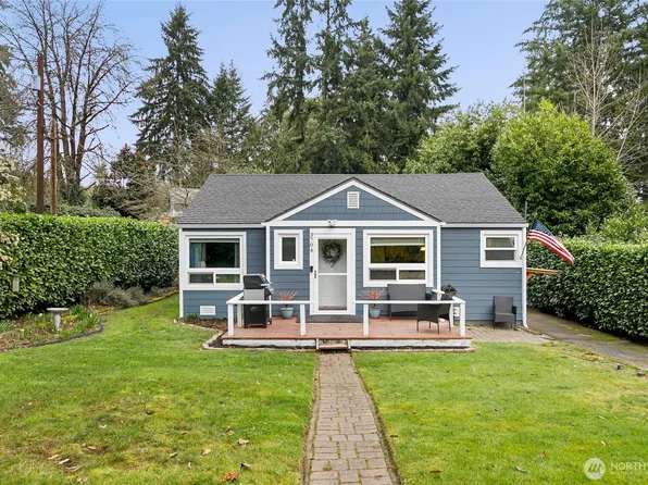 3704 W Arsenal Way, Bremerton, WA 98312