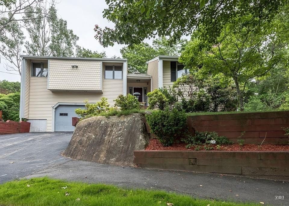 1st image of 20 Donnelly Dr
