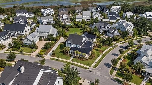 3rd image of 201 Black Powder Ln