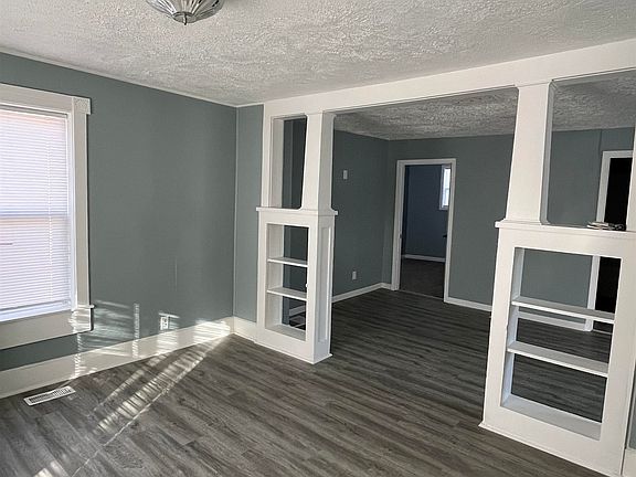 4th image of 1122 W 6th St