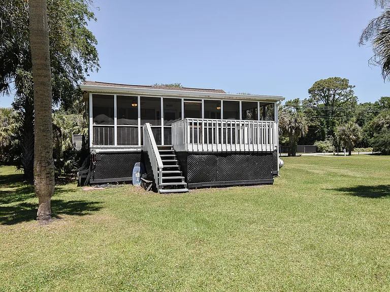 2650 Ion Ave — Photo 13
