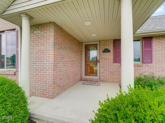 4th image of 1115 Champaign Dr