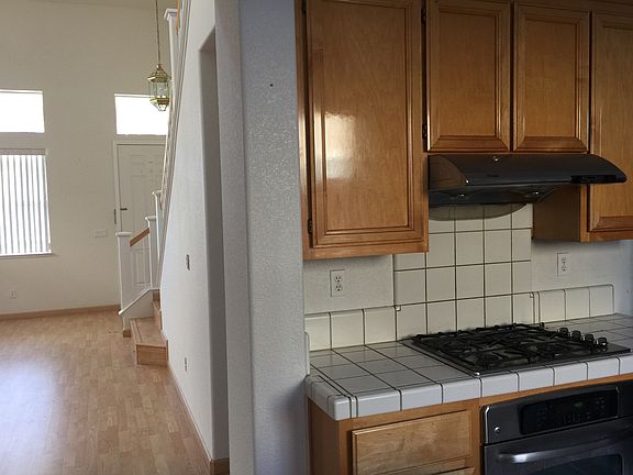 5th image of 431 River Rock Ct