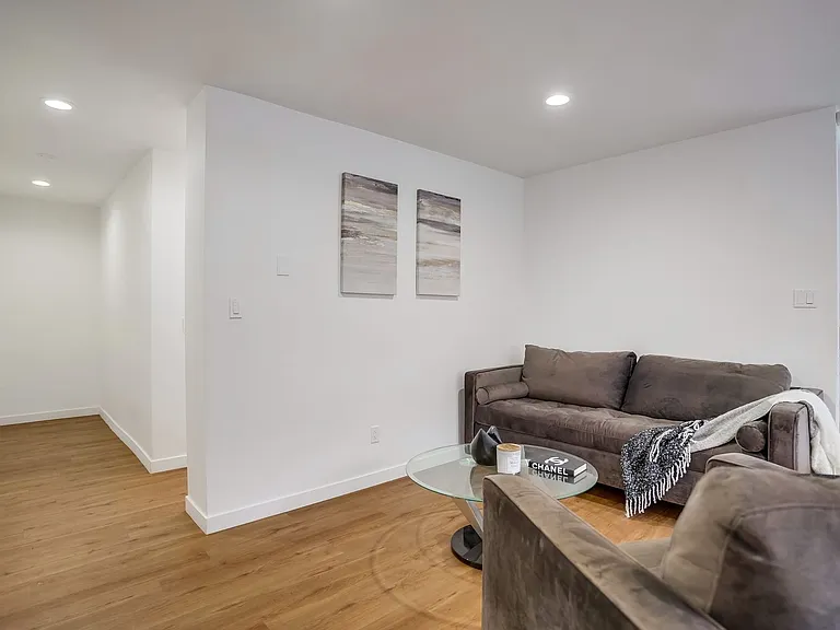 14227 Gilmore St — Photo 24