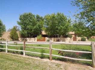 330 Alamos Rd, Corrales, NM 87048