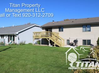 2811 W Glenpark Dr, Appleton, WI 54914