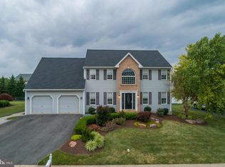 4159 Hill Terrace Dr, Reading, PA 19608