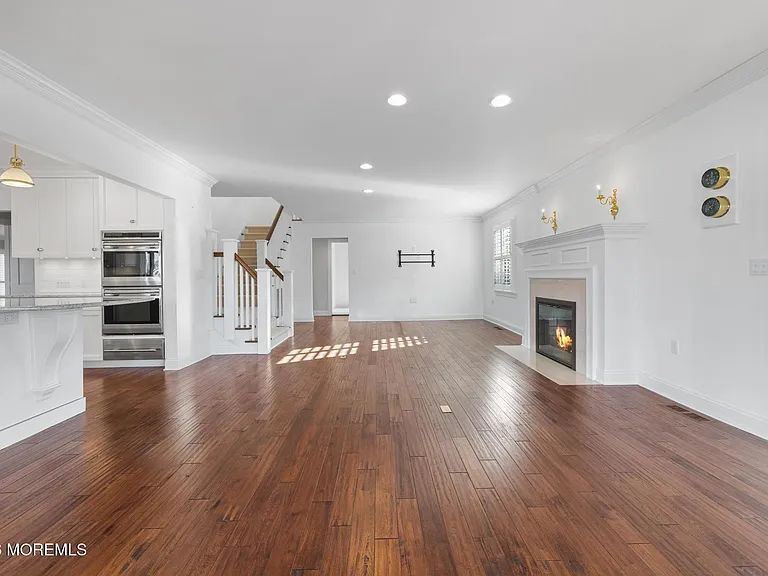 954 Barnegat Ln — Photo 22