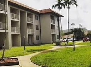 13920 Lake Placid Ct, Miami Lakes, FL 33014
