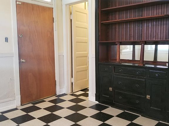 2nd image of 2233 W Charleston St #G