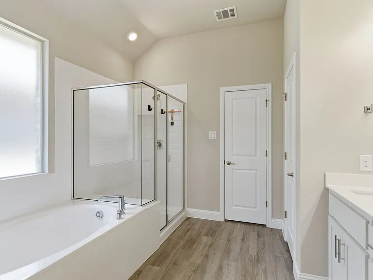 1017 Almond St — Photo 18