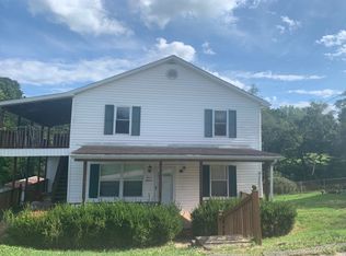 415 Hall St, Wayne, WV 25570