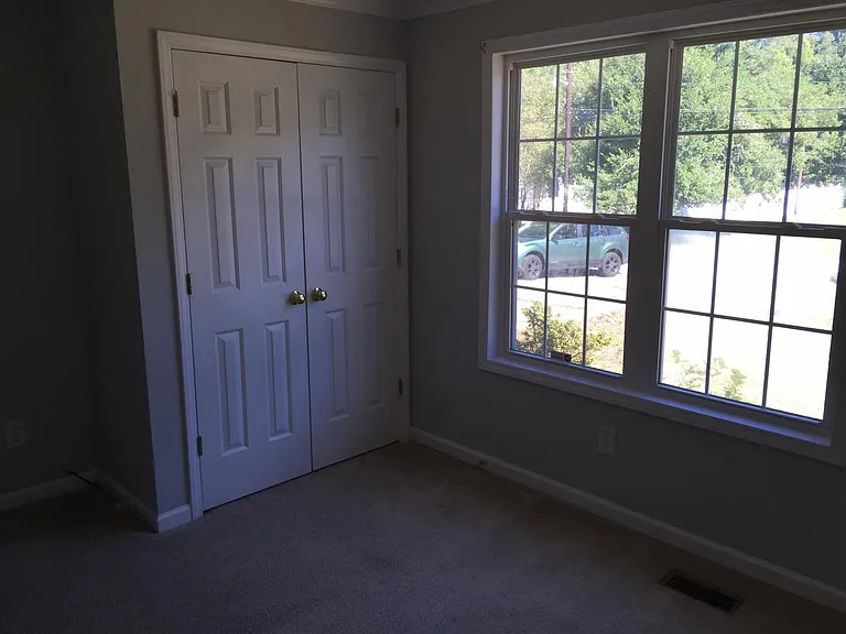 111 E Rockway St — Photo 12