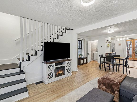 2nd image of 504 Earle Ave