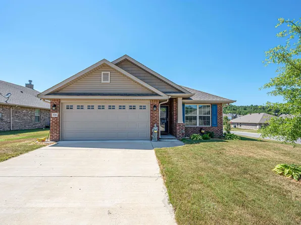 306 Black Creek Trl, Odenville, AL 35120