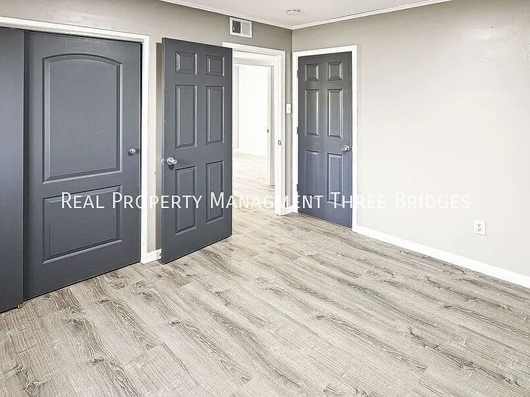 2857 Dawnview Dr — Photo 4