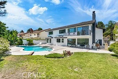 18340 Sandringham Ct — Photo 26