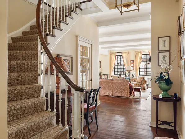 129 East 69th Street image 1 of 15