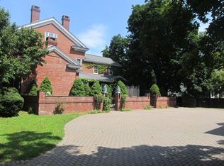 2 S Center St #56, Windsor Locks, CT 06096