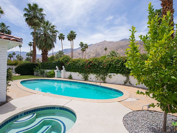 3rd image of 1524 S Via Salida