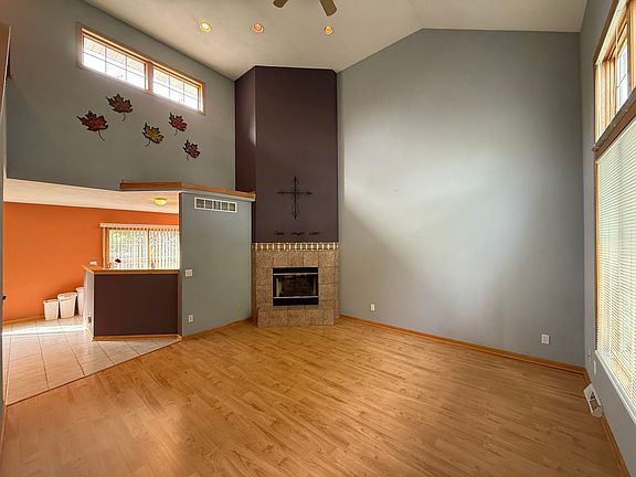 2nd image of 4454 Woodgate Dr