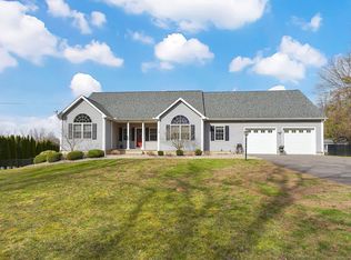 15 Kreyssig Rd E, Broad Brook, CT 06016