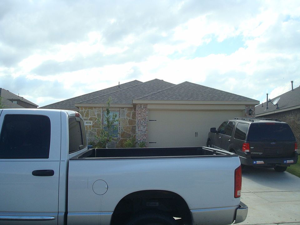 1st image of 2134 Meadow Park Dr
