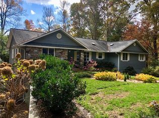 48 Nandina Ln, Hendersonville, NC 28739