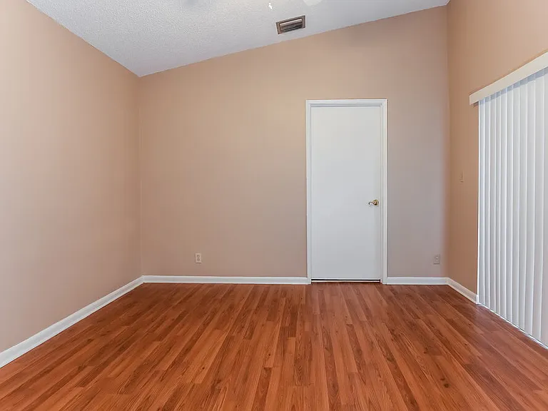 21080 Woodspring Ave — Photo 8