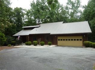 301 Westover Dr, High Point, NC 27265
