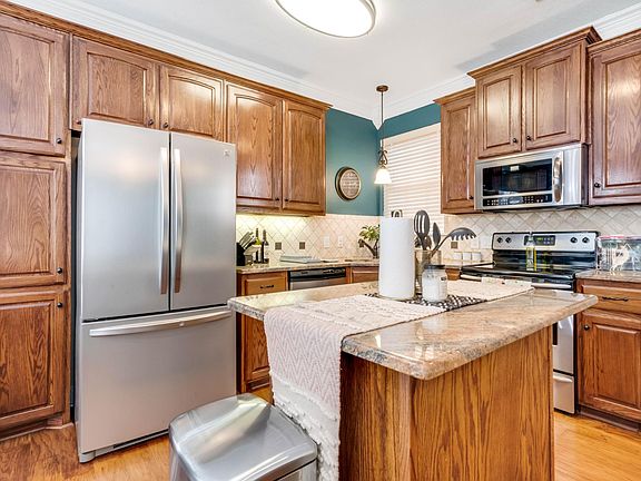 5th image of 2960 Europa Dr