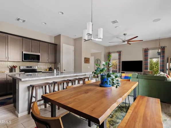901 S SMITH Road #1035, Tempe, AZ 85281