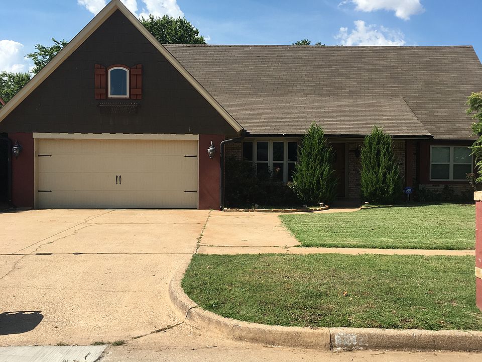 1st image of 1217 SW 95th St