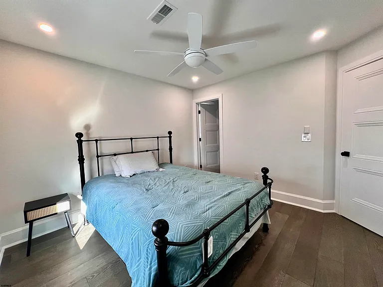 16A S Fredericksburg Ave — Photo 38