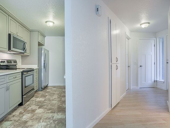 5th image of 2701 Lincoln Way APT C14