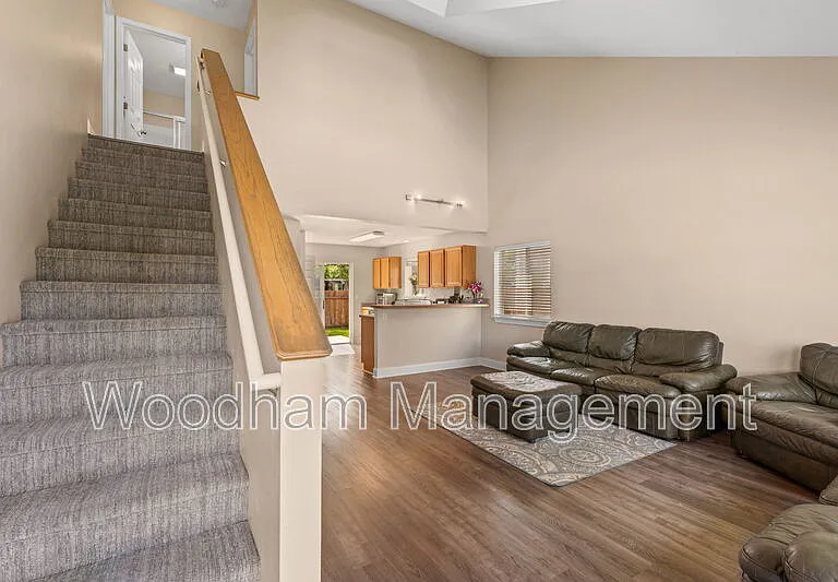 306 Golden Valley Dr — Photo 1