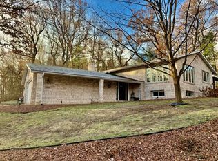 6925 Country Beautiful Ln, Stevens Point, WI 54482