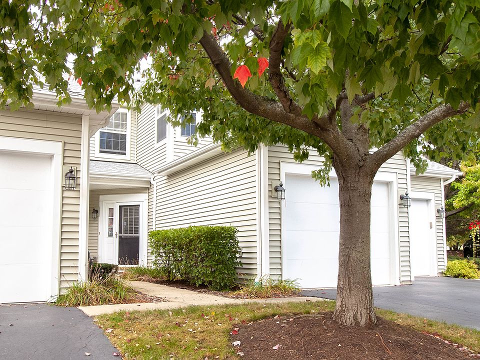 1st image of 372 Hunterdon Ct #6372A